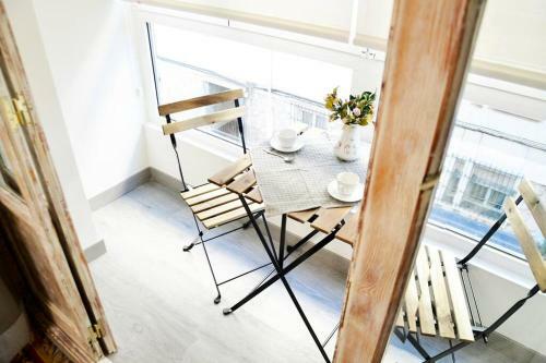 Nuevo Apartamento de 3 Dormitorios En Calle Alta