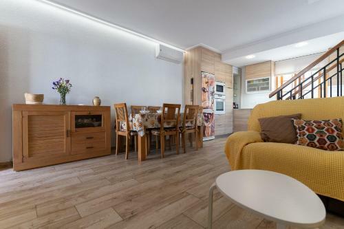 Apartamento Rentafive 8pax Terraza 1min Playa