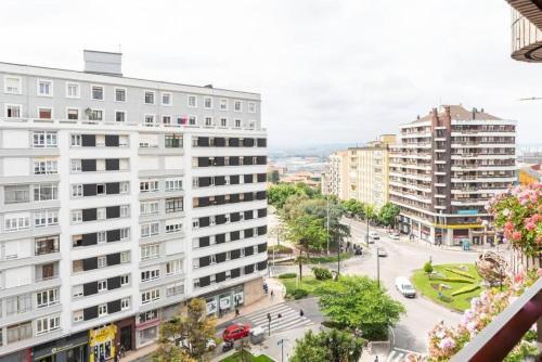 Apartamento Luminoso Piso Grande Con Garaje En El Centro.