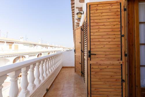 Rentafive Parking Frente A La Playa Tamarit