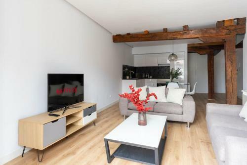 Apartamento Piso Moderno En El Centro Detr�s Del Edificio Banco Santander