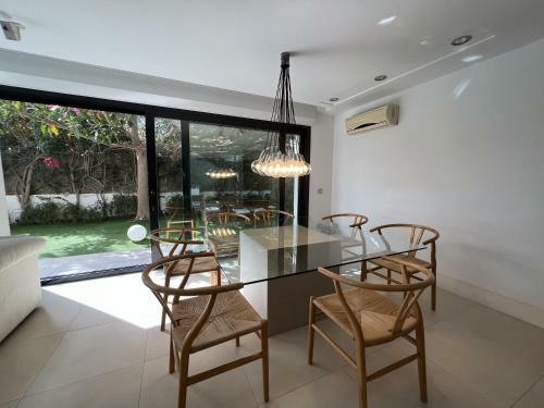 Preciosa Villa En Siesta