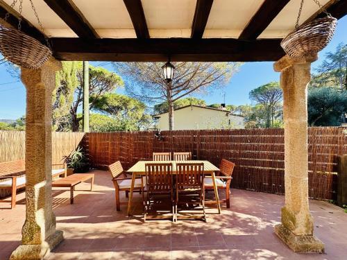 Agudes Costabravasi