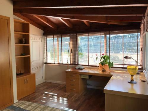 Apartamento �tico Espacioso Con Terraza Y Sal�n Exterior