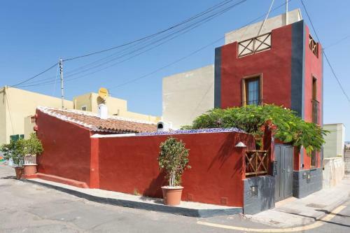 Rural House With Traditional Architecture S. XIX