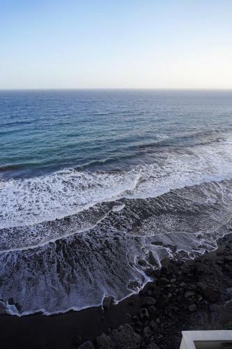 Playa Chica Beachfront Apartment