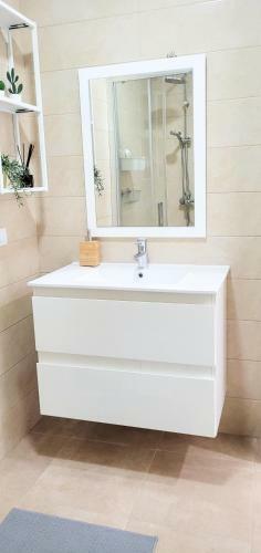 Apartamento Piso Muy C�ntrico Cerca de Lugares de Gran Inter�s
