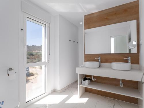 Villa Eliseo - Private Pool And Sea Views I 2400