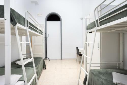 Wanderlust Hostel