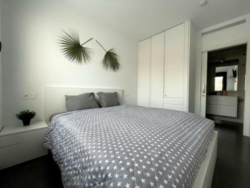 Modern Apartment Including Pool
