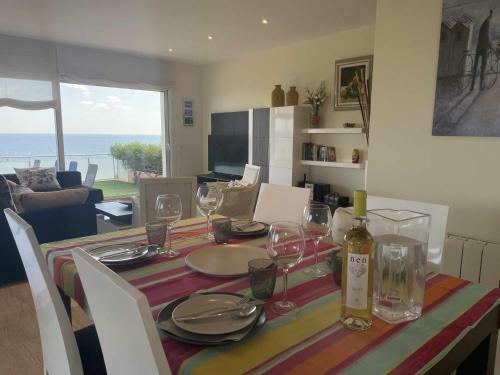 Villa Farell Just In Front Of The Sea