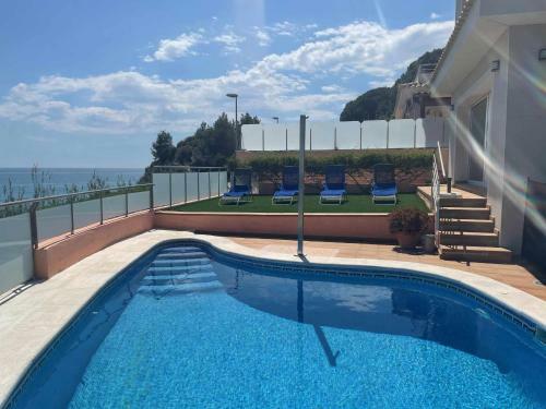 Villa Farell Just In Front Of The Sea