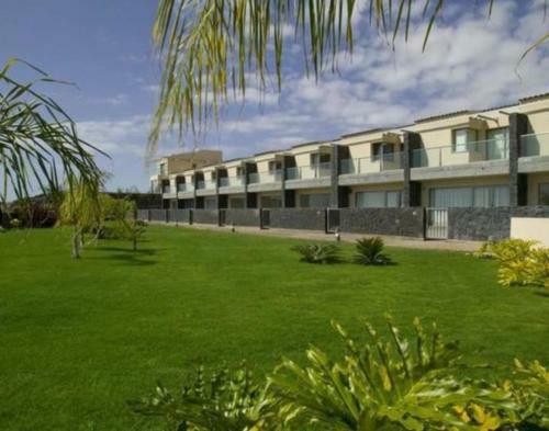 Amazing Luxury Seafront Villa Near Golf & Ocean