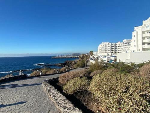 Amazing Luxury Seafront Villa Near Golf & Ocean