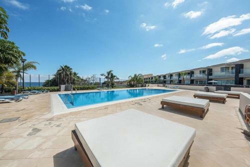 Amazing Luxury Seafront Villa Near Golf & Ocean