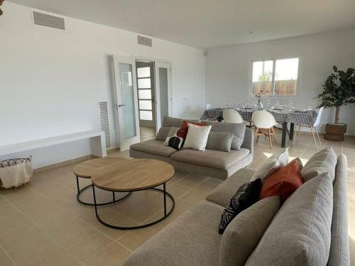 Villa Con Piscina Privada Y AC