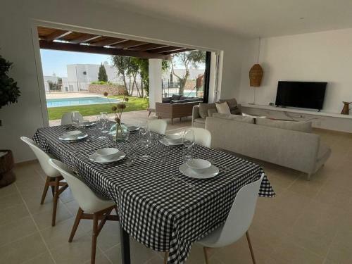Villa Con Piscina Privada Y AC