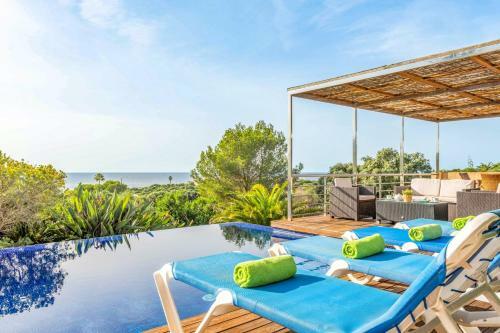 Villa Iris Torret By Villa Plus