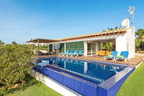 Villa Iris Torret By Villa Plus
