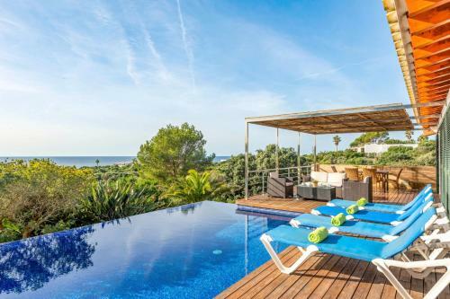 Villa Iris Torret By Villa Plus
