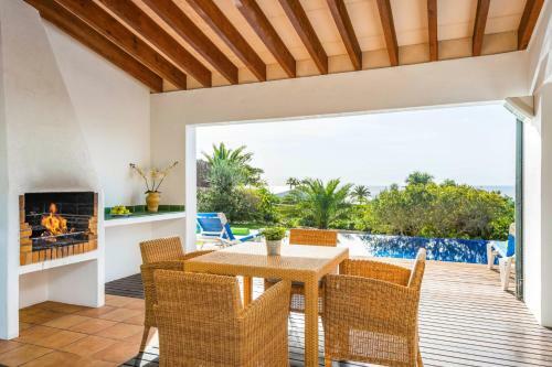Villa Iris Torret By Villa Plus
