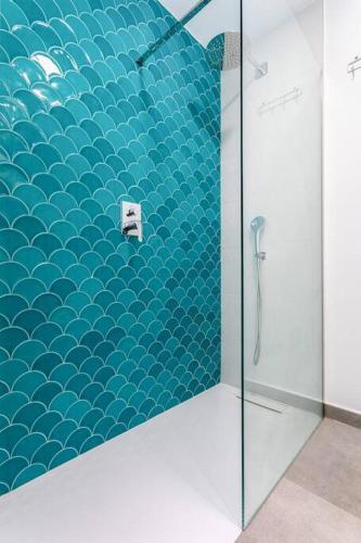 Apartment 50m From The Sea, Pool, Ac, Parking