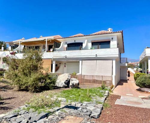 Seafront Apartment In Amarilla Golf