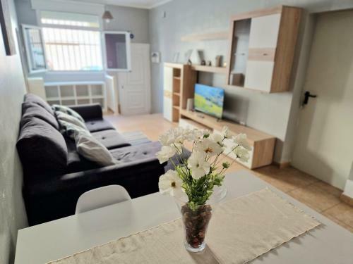Spacious Chalet Next To The Sea - Airport
