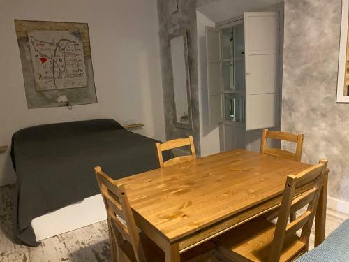 Apartamento La Cueva Del Loco, Bretones 29