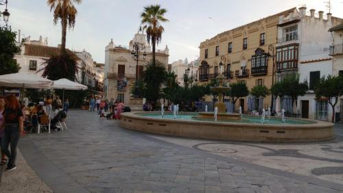 Apartamento Piso de Dos Dormitorios En El Centro de Sanl�car de Barrameda