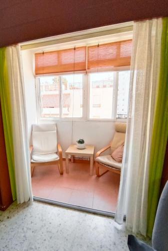 Apartamento Piso Entre La Playa Y El Centro, Con Aparcamiento
