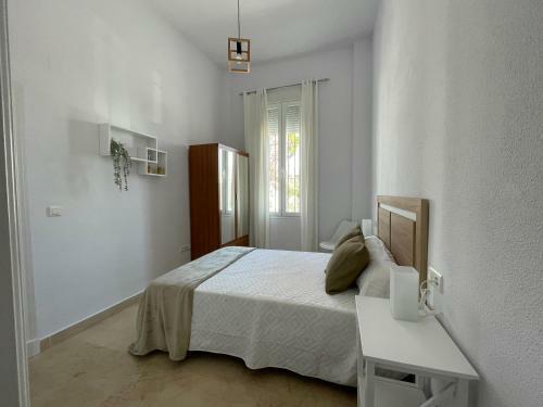 Apartamento El Castillo, En Pleno Centro Con Garaje Y Wifi