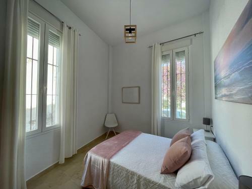 Apartamento El Castillo, En Pleno Centro Con Garaje Y Wifi