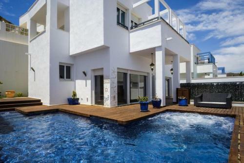 Villa Las Puertas