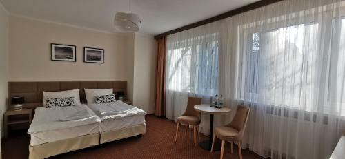 Hostal Za???e