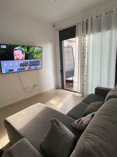 Apartamento Con Piscina ,parking Y Aire Acondicionado