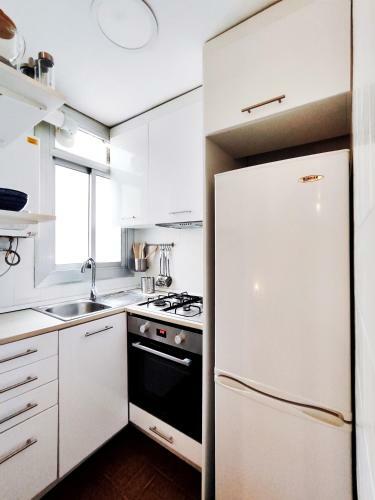 Acogedor Apartamento En Barcelona Forum Sant Adri�