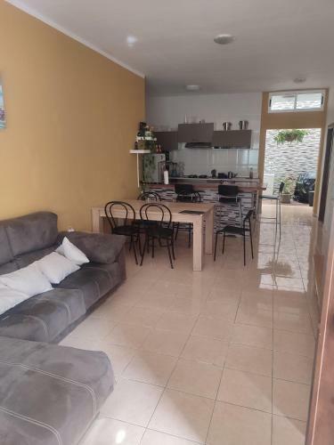 Apartamento Habitaci�n Matrimonial En Casa Compartida