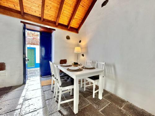 Teresitas Beach Escape Apartment
