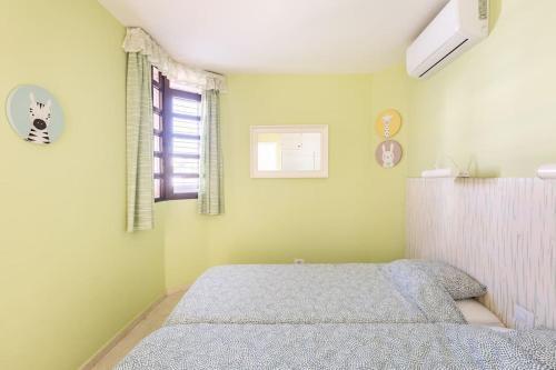 Large Detached Villa With Private Enclosed Pool