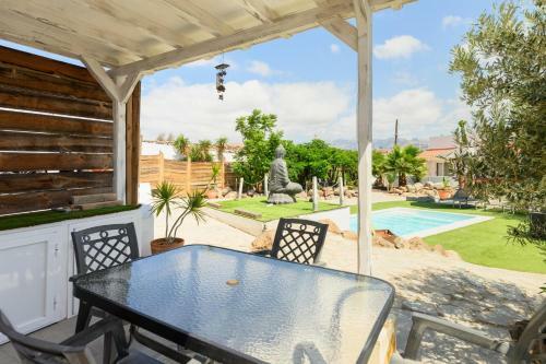 7 Moons C Peace And Pool
