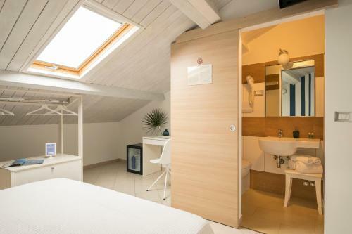 Civico 64 Bed & Breakfast In Mansarda