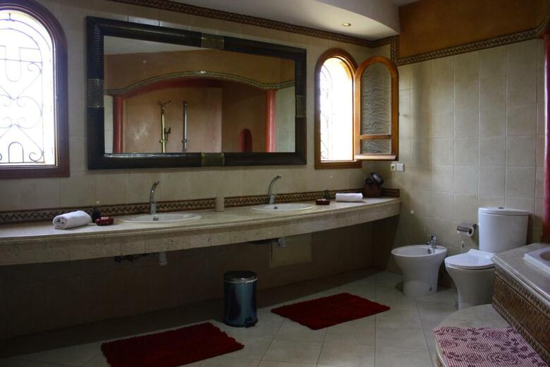 Riad Noumidya