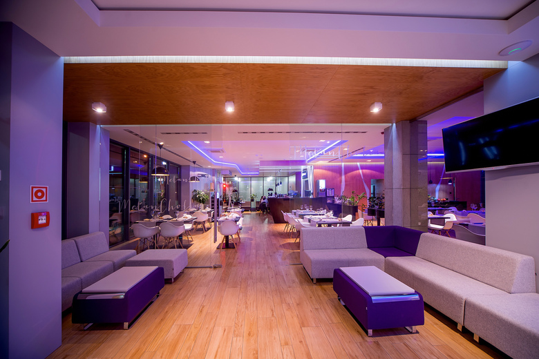 Hotel Invite