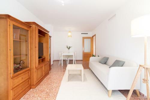 Global Properties, Apartamento de 3 Dormitorios En Sagunto