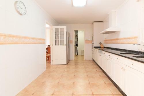 Global Properties, Chalet En Primera Linea de Playa Con Piscina Privada