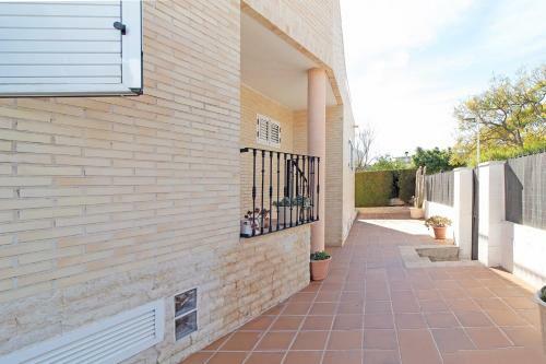 Global Properties, Chalet En Primera Linea de Playa Con Piscina Privada