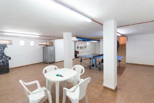 Global Properties, Chalet En Primera Linea de Playa Con Piscina Privada