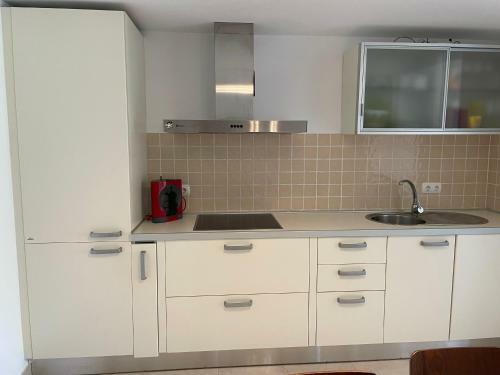 Apartamento Moderna Y Alegre Vivienda Junto Al Mar .