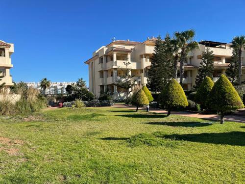 Apartamento Moderna Y Alegre Vivienda Junto Al Mar .